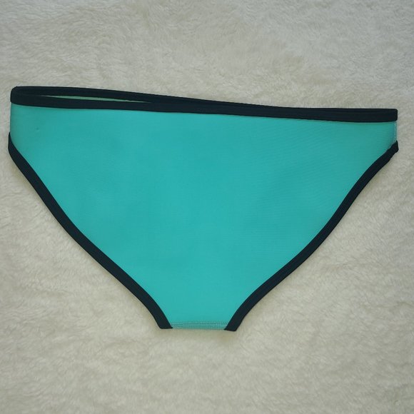 Triangl Santa Rosa Bikini Bottom in Small - Picture 2 of 2